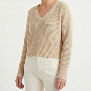 Garage Light Pink V-Neck Sweater Medium Stretch Comfy Warm Cozy Preppy Girly